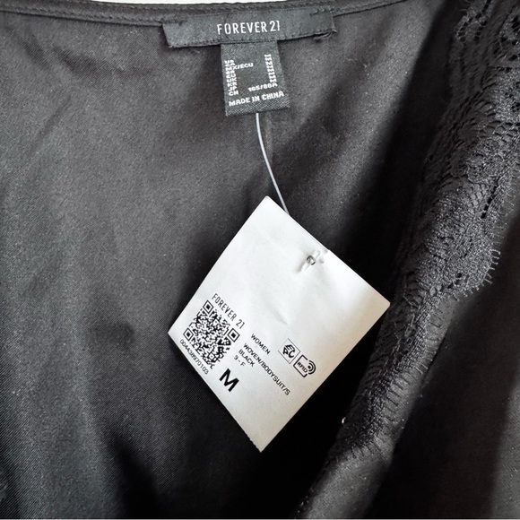 Forever 21 black lace bodysuit adjustable sleeves medium NWT goth fairy whimsy - Picture 3 of 10